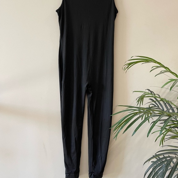 Black Sleeveless Jumpsuit - Picture 2 of 12